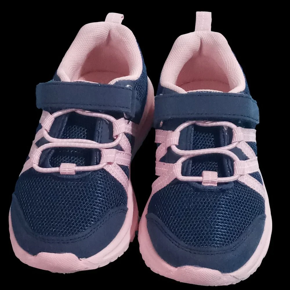 K KomForme girl toddler pink and navy blue tennis/running sneaker size 7. - Picture 2 of 3